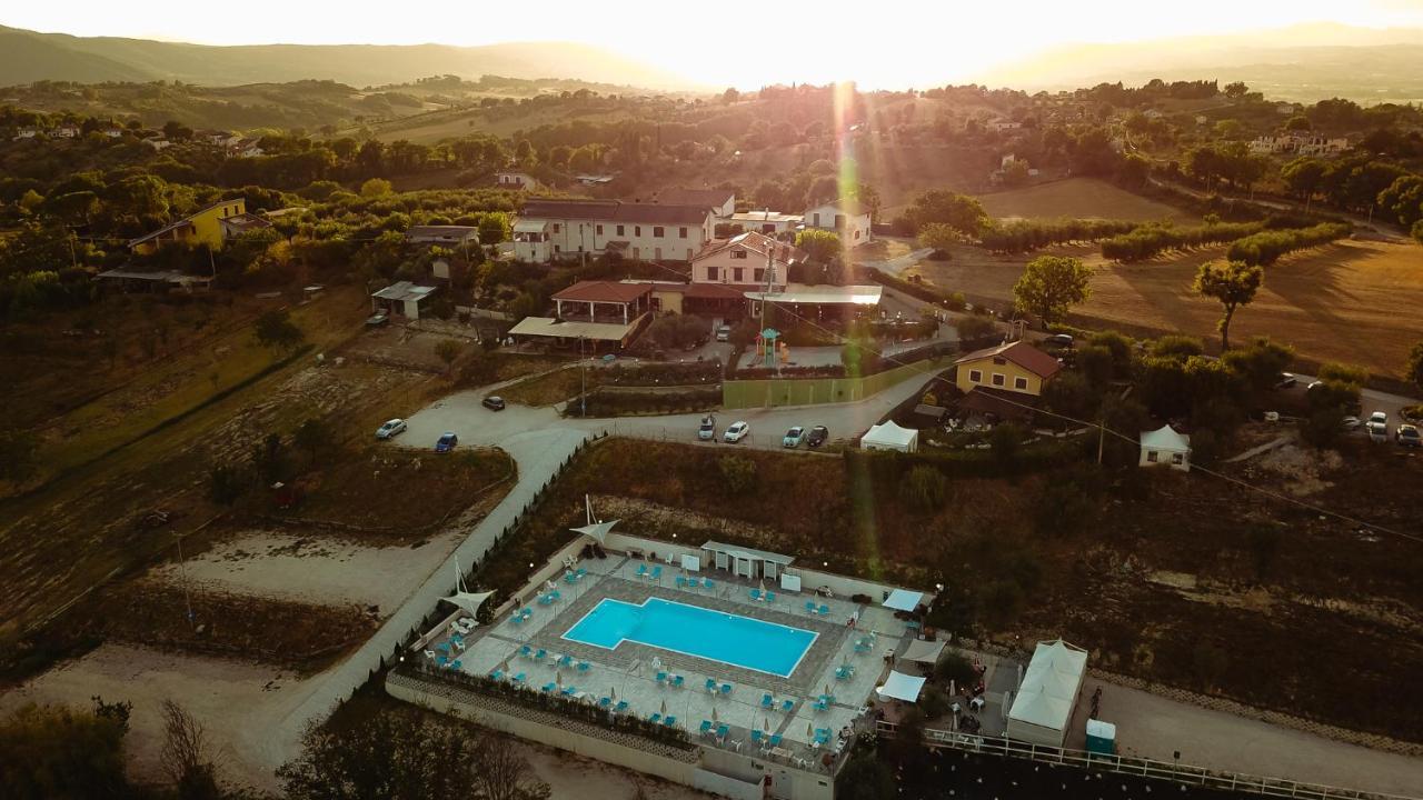 Il Pozzo Country House Collescipoli Luaran gambar