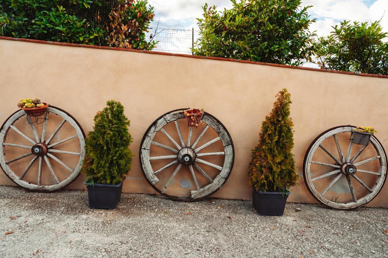 Il Pozzo Country House Collescipoli Luaran gambar