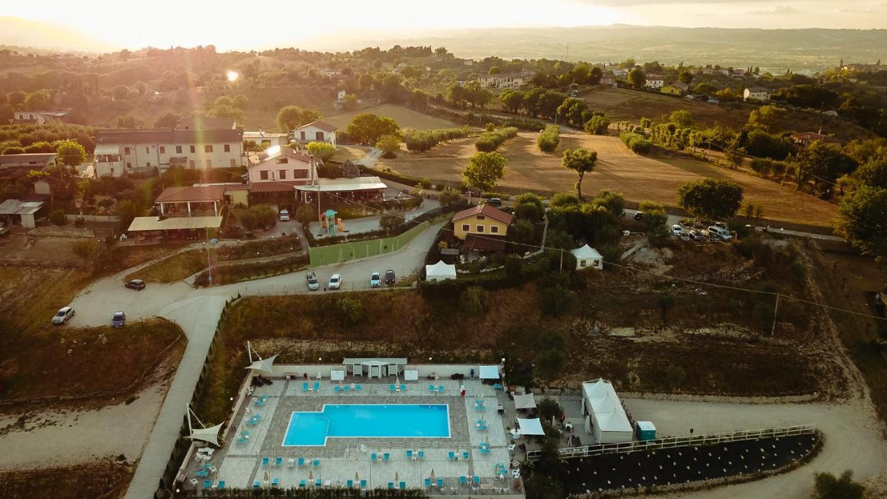 Il Pozzo Country House Collescipoli Luaran gambar