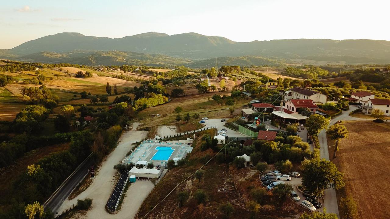 Il Pozzo Country House Collescipoli Luaran gambar